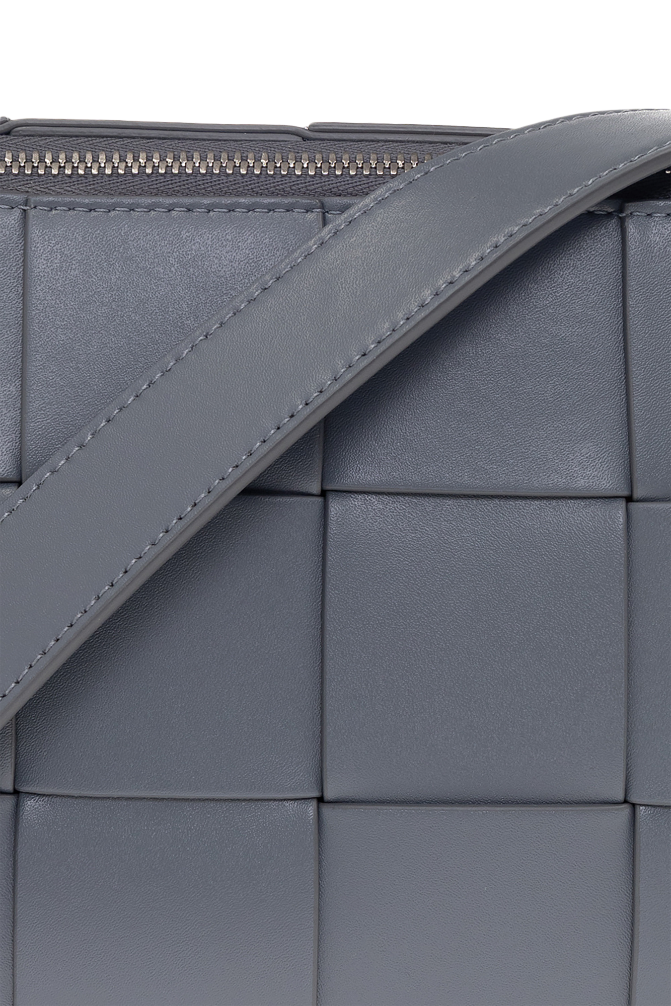 Bottega Veneta 'Cassette Camera' shoulder bag | Men's | Vitkac
